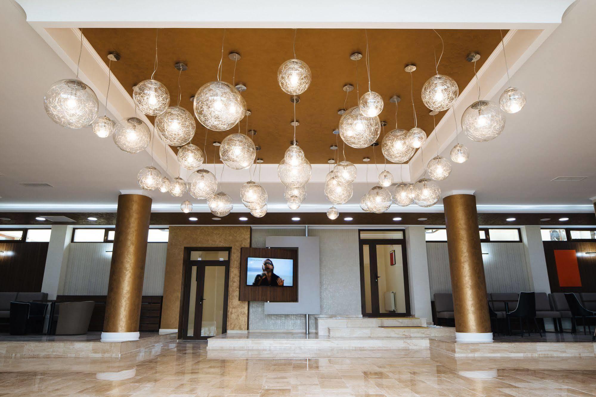 Hotel Phoenix Arad Exterior photo