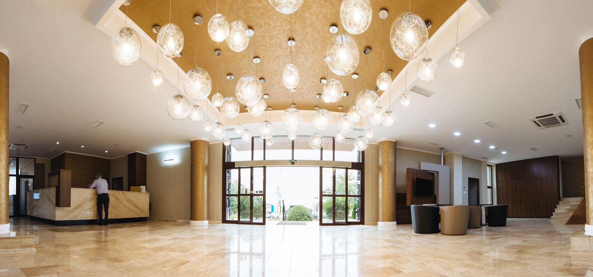Hotel Phoenix Arad Exterior photo